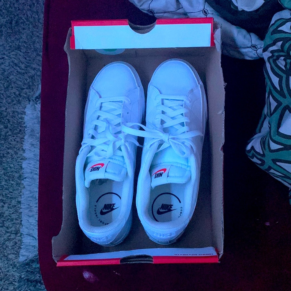 White Nike shoes